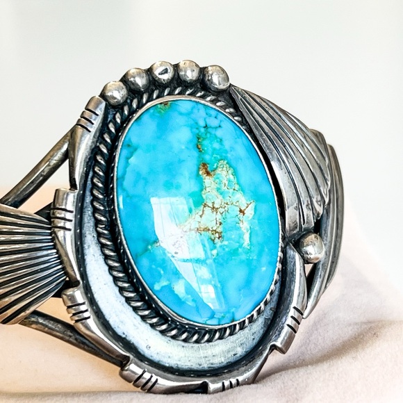 VTG Navajo artist Roy Vandever signed Turquoise set in silver cuff bracelet. - Picture 10 of 10
